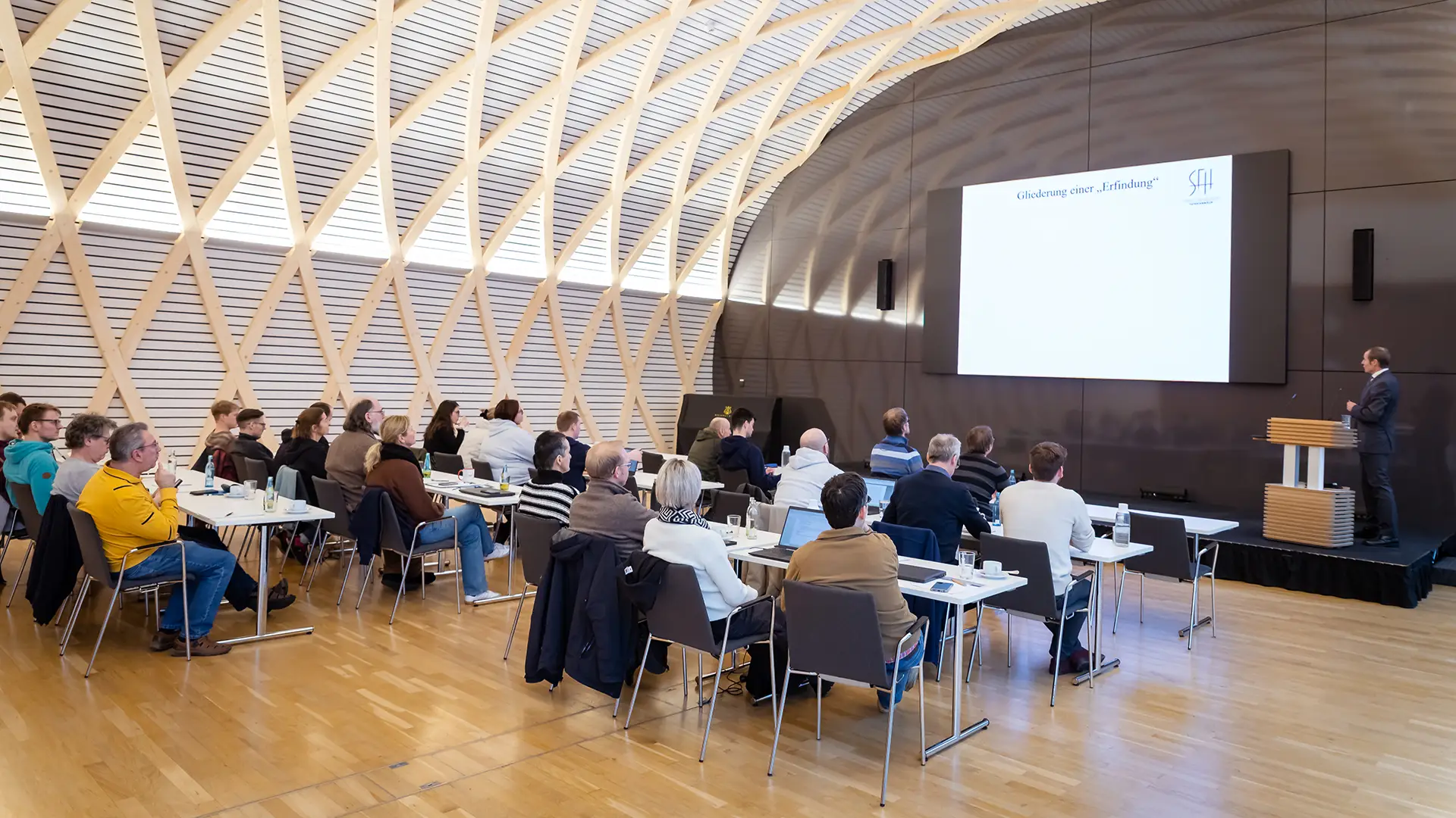 Schulung zum gewerblichen Rechtsschutz und Patentrecht am Institut für Holztechnologie Dresden